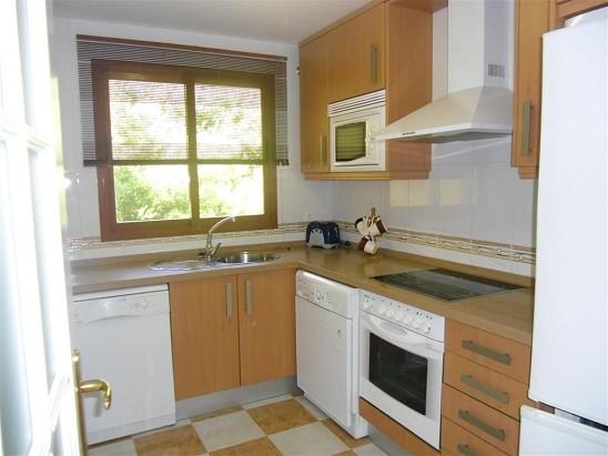 http://estatesinthesun.com/properties/wp-content/uploads/2012/09/89338_CSF3642CDS_IMG_08_0000.jpg