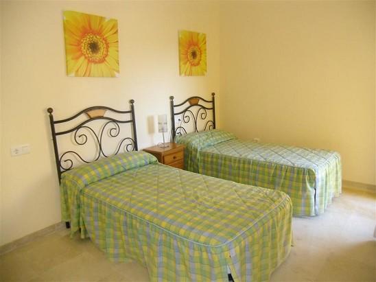 http://estatesinthesun.com/properties/wp-content/uploads/2012/09/89338_CSF3642CDS_IMG_09_0000.jpg