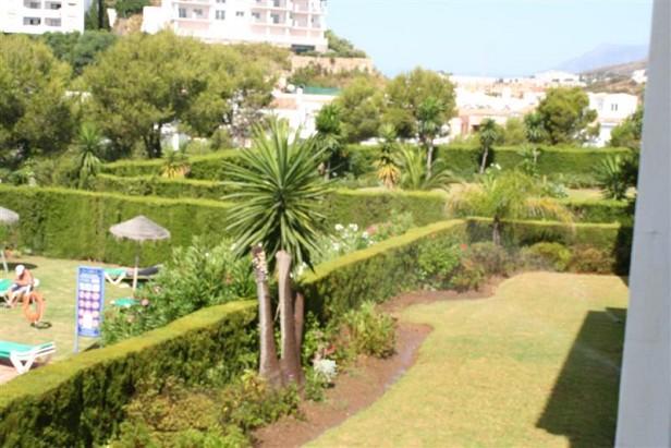 http://estatesinthesun.com/properties/wp-content/uploads/2012/09/89338_CSF3643CDS_IMG_06_0000.jpg
