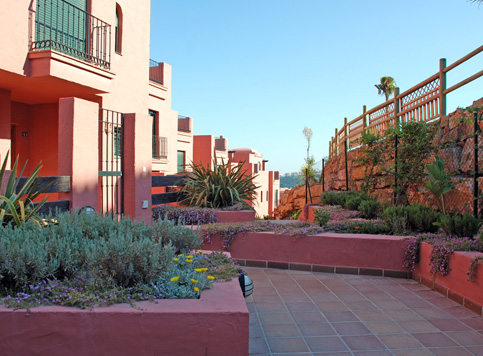 http://estatesinthesun.com/properties/wp-content/uploads/2012/10/24.jpg