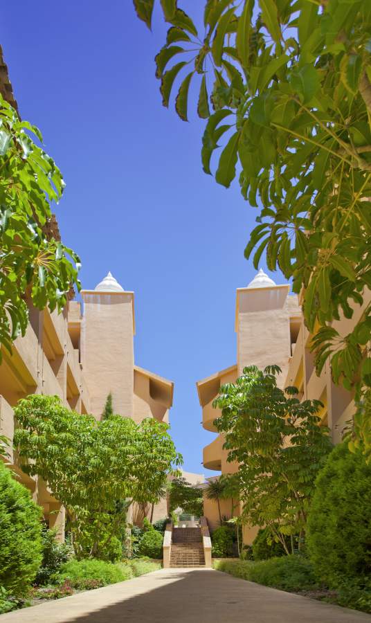 http://estatesinthesun.com/properties/wp-content/uploads/2012/10/785237.jpg