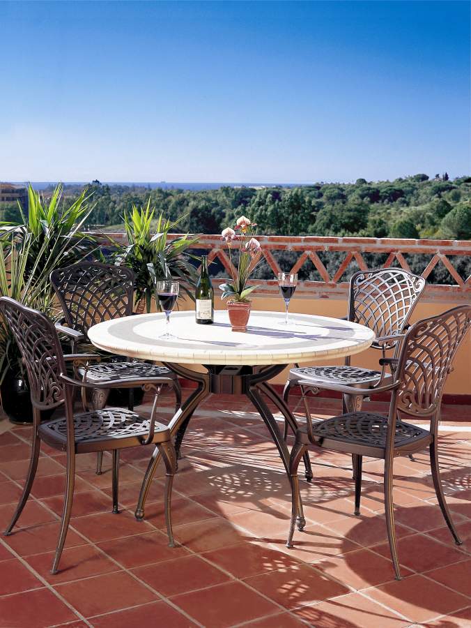 http://estatesinthesun.com/properties/wp-content/uploads/2012/10/785238.jpg