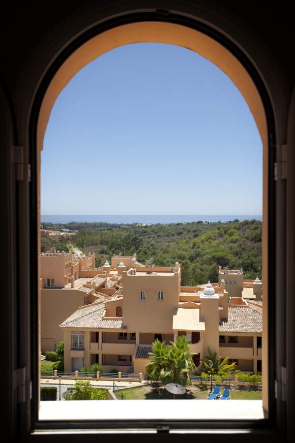 http://estatesinthesun.com/properties/wp-content/uploads/2012/10/785241.jpg