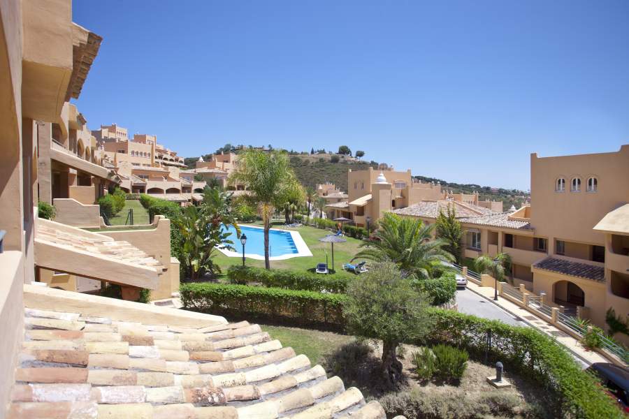 http://estatesinthesun.com/properties/wp-content/uploads/2012/10/785244.jpg