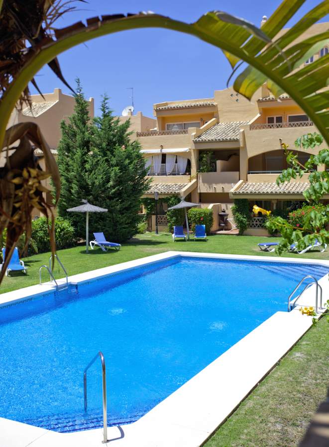 http://estatesinthesun.com/properties/wp-content/uploads/2012/10/785246.jpg
