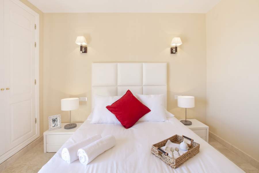 http://estatesinthesun.com/properties/wp-content/uploads/2012/10/785312.jpg