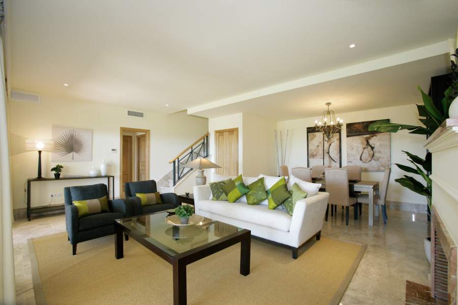 http://estatesinthesun.com/properties/wp-content/uploads/2012/10/785313.jpg