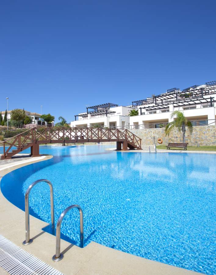 http://estatesinthesun.com/properties/wp-content/uploads/2012/10/785315.jpg