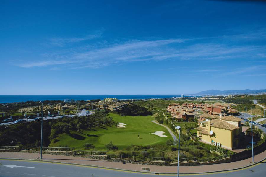 http://estatesinthesun.com/properties/wp-content/uploads/2012/10/785323.jpg