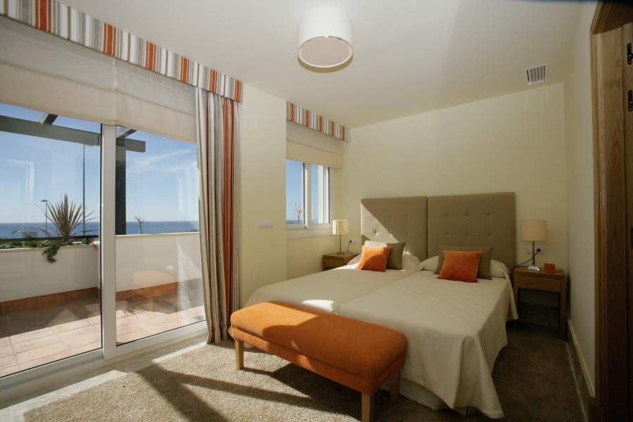 http://estatesinthesun.com/properties/wp-content/uploads/2012/10/785329.jpg