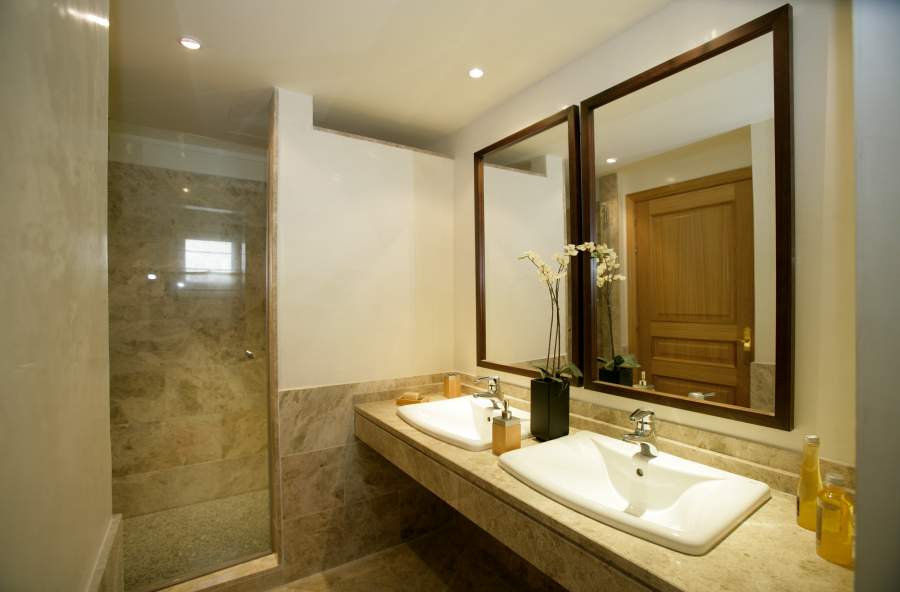 http://estatesinthesun.com/properties/wp-content/uploads/2012/10/785333.jpg
