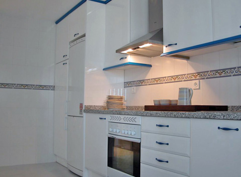 http://estatesinthesun.com/properties/wp-content/uploads/2012/10/8-1.jpg