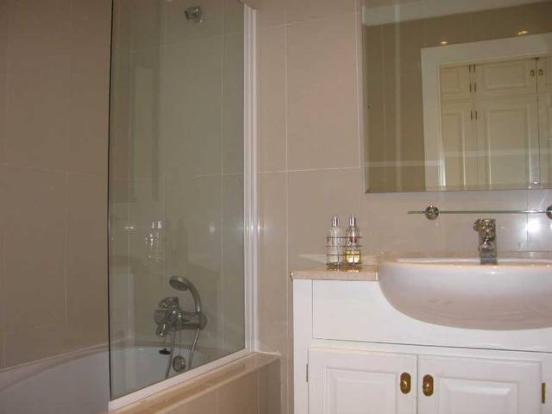 http://estatesinthesun.com/properties/wp-content/uploads/2012/10/89338_CSF3232CDS_IMG_08_0000_max_620x414.jpg