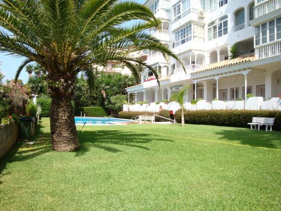 http://estatesinthesun.com/properties/wp-content/uploads/2012/10/89338_CSF3396CDS_IMG_00_0000_max_620x414.jpg