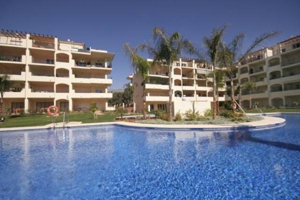 http://estatesinthesun.com/properties/wp-content/uploads/2012/10/89338_CSF3426CDS_IMG_03_0000_max_620x414.jpg