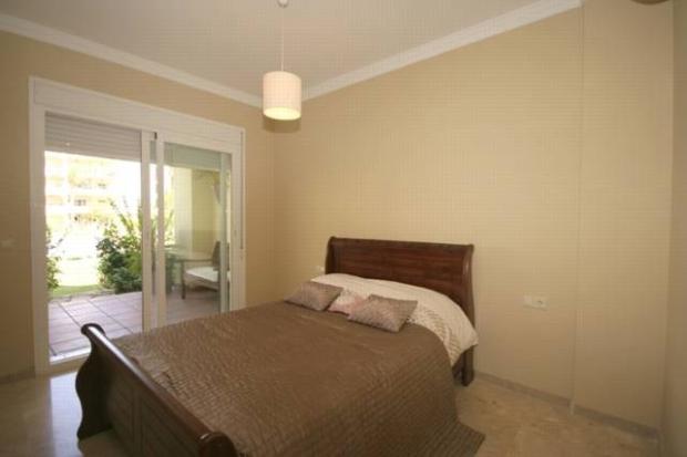 http://estatesinthesun.com/properties/wp-content/uploads/2012/10/89338_CSF3426CDS_IMG_05_0000_max_620x414.jpg