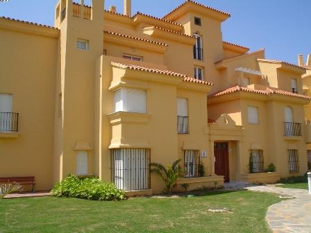 http://estatesinthesun.com/properties/wp-content/uploads/2012/10/89338_CSF3476CDS_IMG_04_0000.jpg
