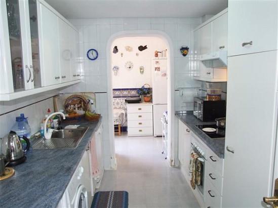 http://estatesinthesun.com/properties/wp-content/uploads/2012/10/89338_CSF3647CDS_IMG_07_0000.jpg