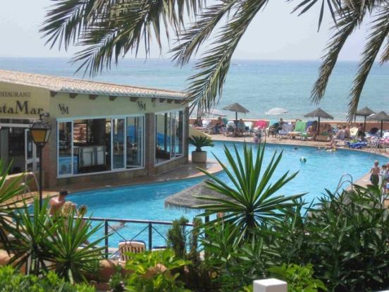 http://estatesinthesun.com/properties/wp-content/uploads/2012/10/89338_ES004_IMG_01_0000_max_620x414.jpg