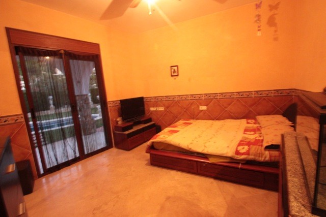 http://estatesinthesun.com/properties/wp-content/uploads/2012/11/ShowMedia-1020.jpg