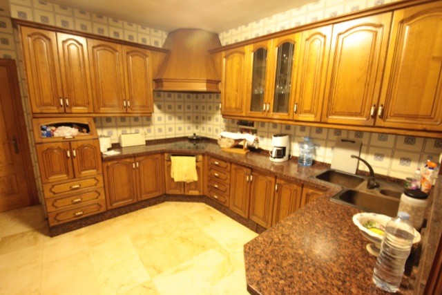 http://estatesinthesun.com/properties/wp-content/uploads/2012/11/ShowMedia-1120.jpg