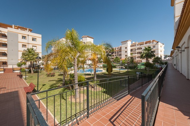 http://estatesinthesun.com/properties/wp-content/uploads/2012/11/ShowMedia-114.jpg