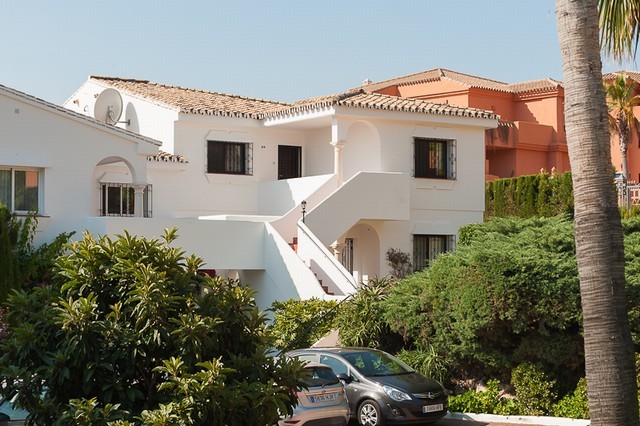 http://estatesinthesun.com/properties/wp-content/uploads/2012/11/ShowMedia-14.jpg