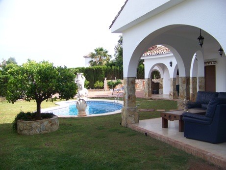 http://estatesinthesun.com/properties/wp-content/uploads/2012/11/ShowMedia-326.jpg