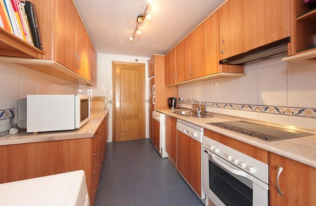 http://estatesinthesun.com/properties/wp-content/uploads/2012/11/ShowMedia-35.jpg