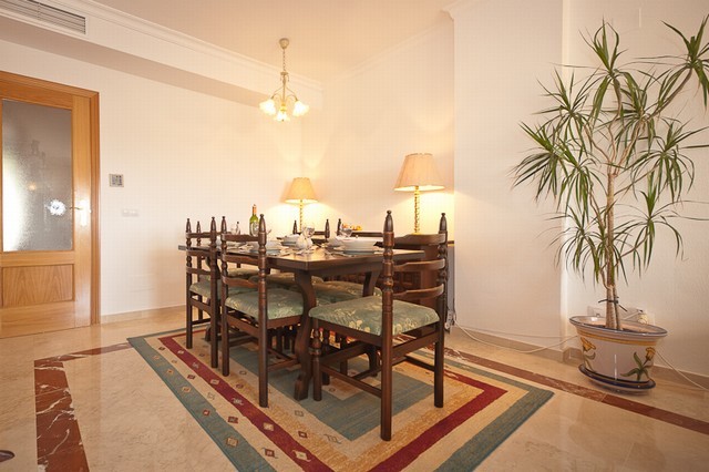 http://estatesinthesun.com/properties/wp-content/uploads/2012/11/ShowMedia-45.jpg