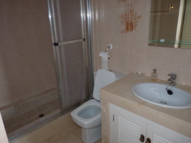 http://estatesinthesun.com/properties/wp-content/uploads/2012/11/ShowMedia-530.jpg