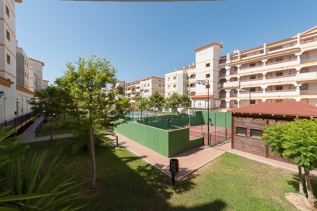 http://estatesinthesun.com/properties/wp-content/uploads/2012/11/ShowMedia-57.jpg