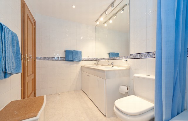 http://estatesinthesun.com/properties/wp-content/uploads/2012/11/ShowMedia-85.jpg