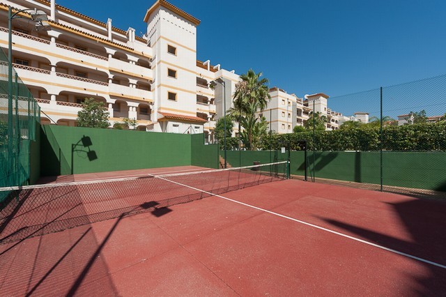 http://estatesinthesun.com/properties/wp-content/uploads/2012/11/ShowMedia7.jpg
