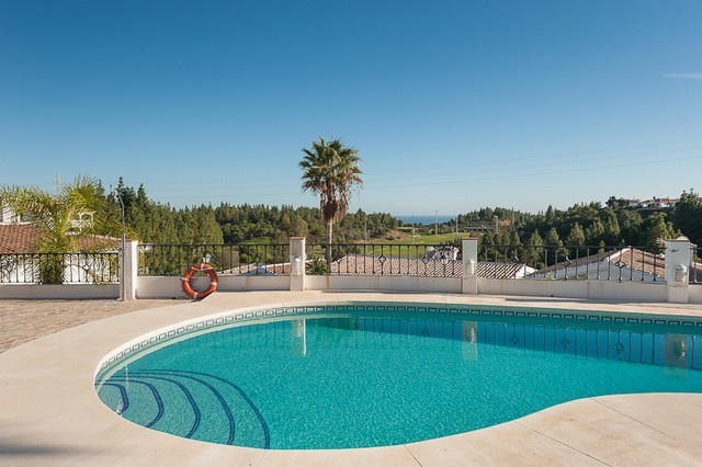 http://estatesinthesun.com/properties/wp-content/uploads/2012/12/ShowMedia-106.jpg