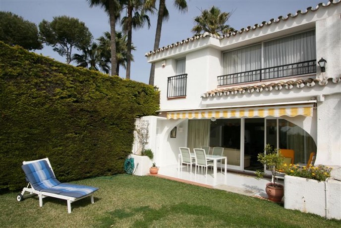http://estatesinthesun.com/properties/wp-content/uploads/2012/12/ShowMedia-111.jpg