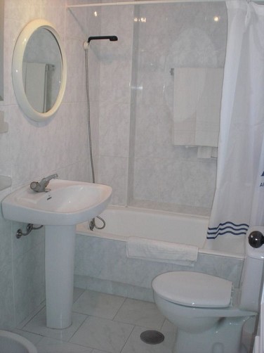http://estatesinthesun.com/properties/wp-content/uploads/2012/12/ShowMedia-114.jpg