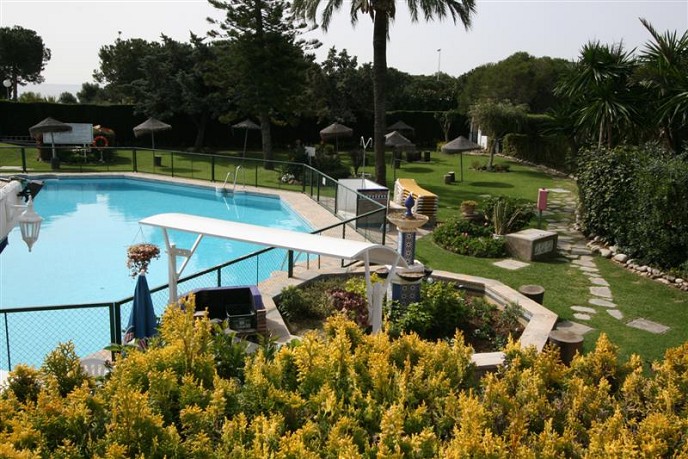 http://estatesinthesun.com/properties/wp-content/uploads/2012/12/ShowMedia-121.jpg