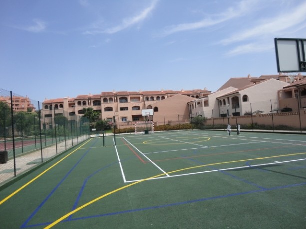 http://estatesinthesun.com/properties/wp-content/uploads/2012/12/ShowMedia-19.jpg