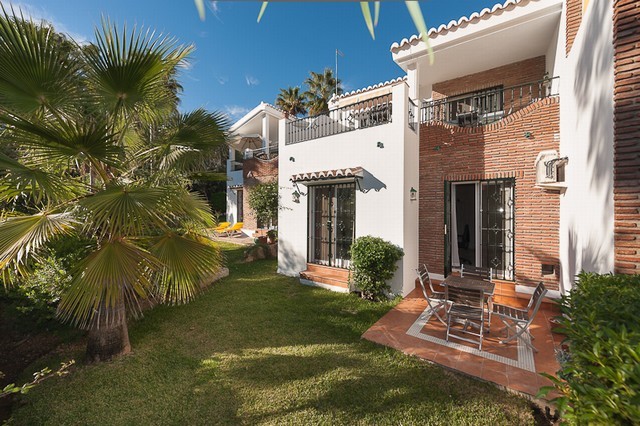 http://estatesinthesun.com/properties/wp-content/uploads/2012/12/ShowMedia-192.jpg