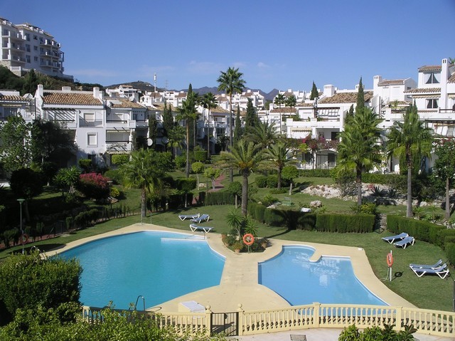 http://estatesinthesun.com/properties/wp-content/uploads/2012/12/ShowMedia-4.jpg