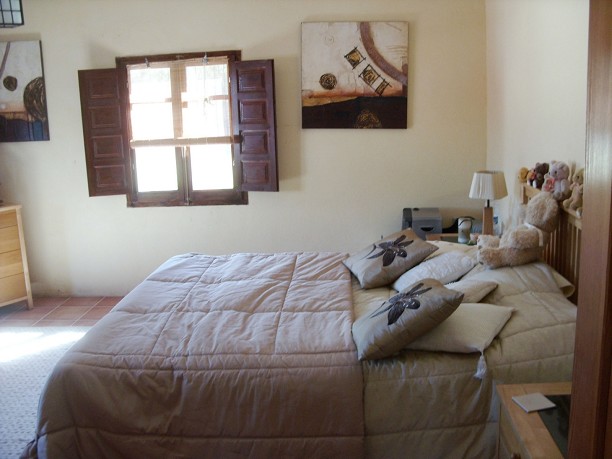 http://estatesinthesun.com/properties/wp-content/uploads/2012/12/ShowMedia-49.jpg