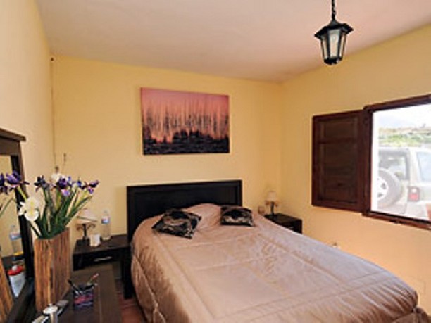 http://estatesinthesun.com/properties/wp-content/uploads/2012/12/ShowMedia-68.jpg