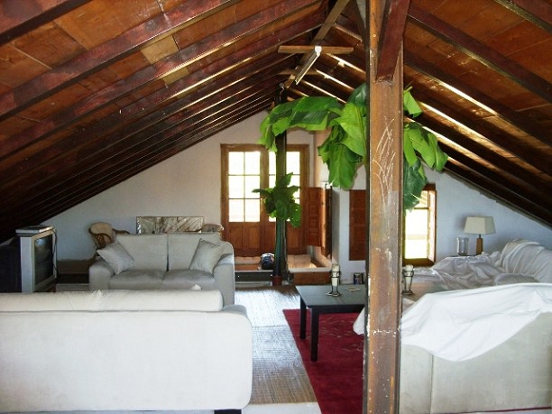 http://estatesinthesun.com/properties/wp-content/uploads/2012/12/ShowMedia-78.jpg