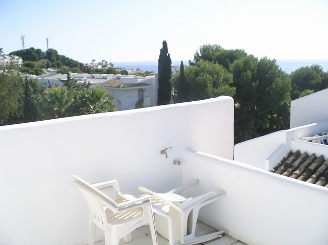 http://estatesinthesun.com/properties/wp-content/uploads/2012/12/ShowMedia-8.jpg