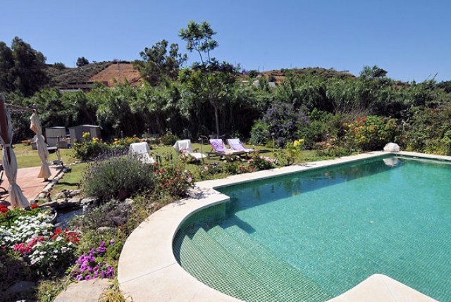 http://estatesinthesun.com/properties/wp-content/uploads/2012/12/ShowMedia-88.jpg