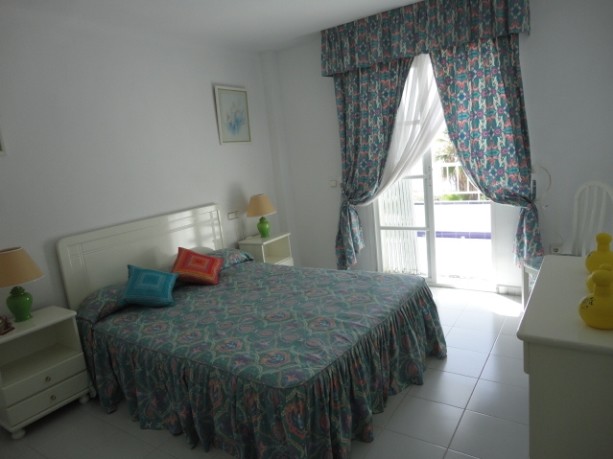 http://estatesinthesun.com/properties/wp-content/uploads/2012/12/ShowMedia-93.jpg