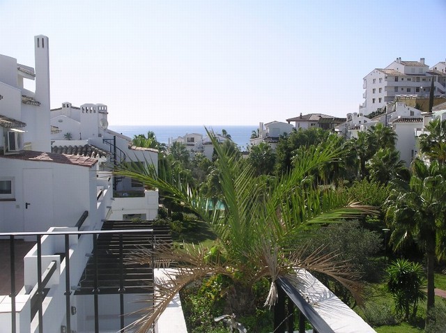 http://estatesinthesun.com/properties/wp-content/uploads/2012/12/ShowMedia.jpg