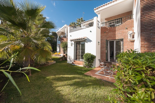 http://estatesinthesun.com/properties/wp-content/uploads/2012/12/ShowMedia8.jpg