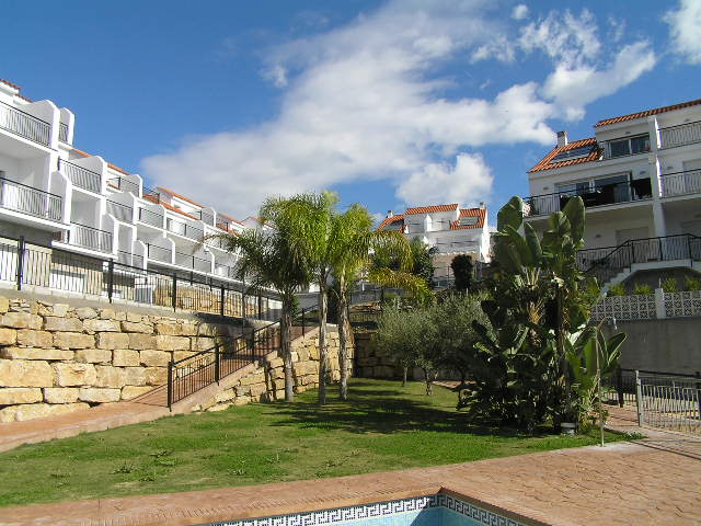 http://estatesinthesun.com/properties/wp-content/uploads/2013/01/24.jpg